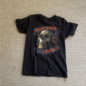 Woman’s Harley Davidson black shirt